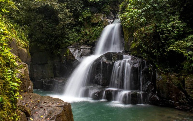 Husnuzhan, satu dari akhlak mulia bagi seorang muslim_an-najma.com