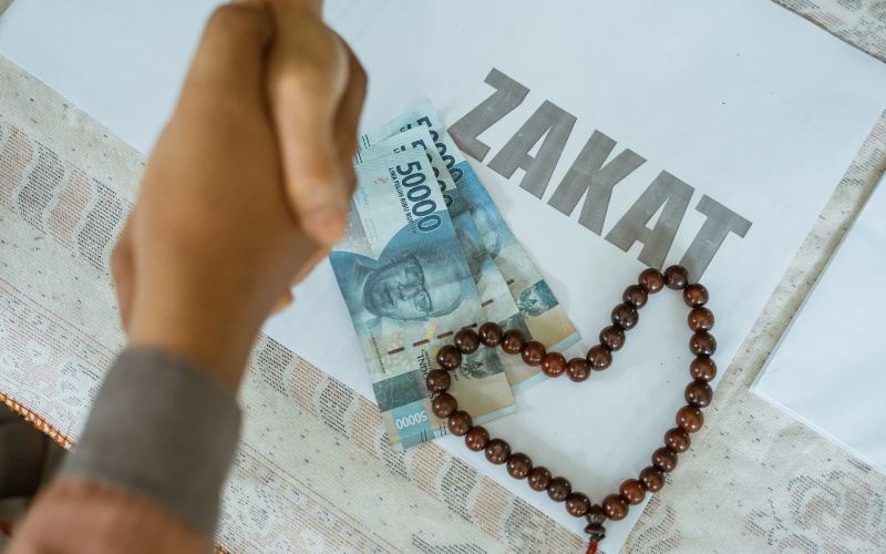 Membayar Zakat Fitrah Dengan Uang, bolehkah. an-najma.com